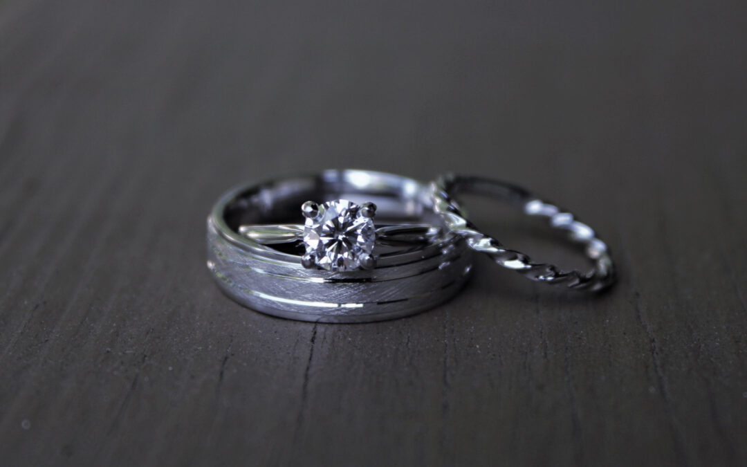 Valutiamo diamanti usati per acquistarli